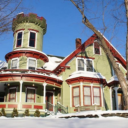 Maplecroft Bed & Breakfast Barre Экстерьер фото